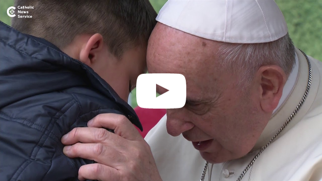 Little boy asks Pope Francis: 'Is my dad in heaven?' Little boy asks Pope Francis: 'Is my dad in heaven?'